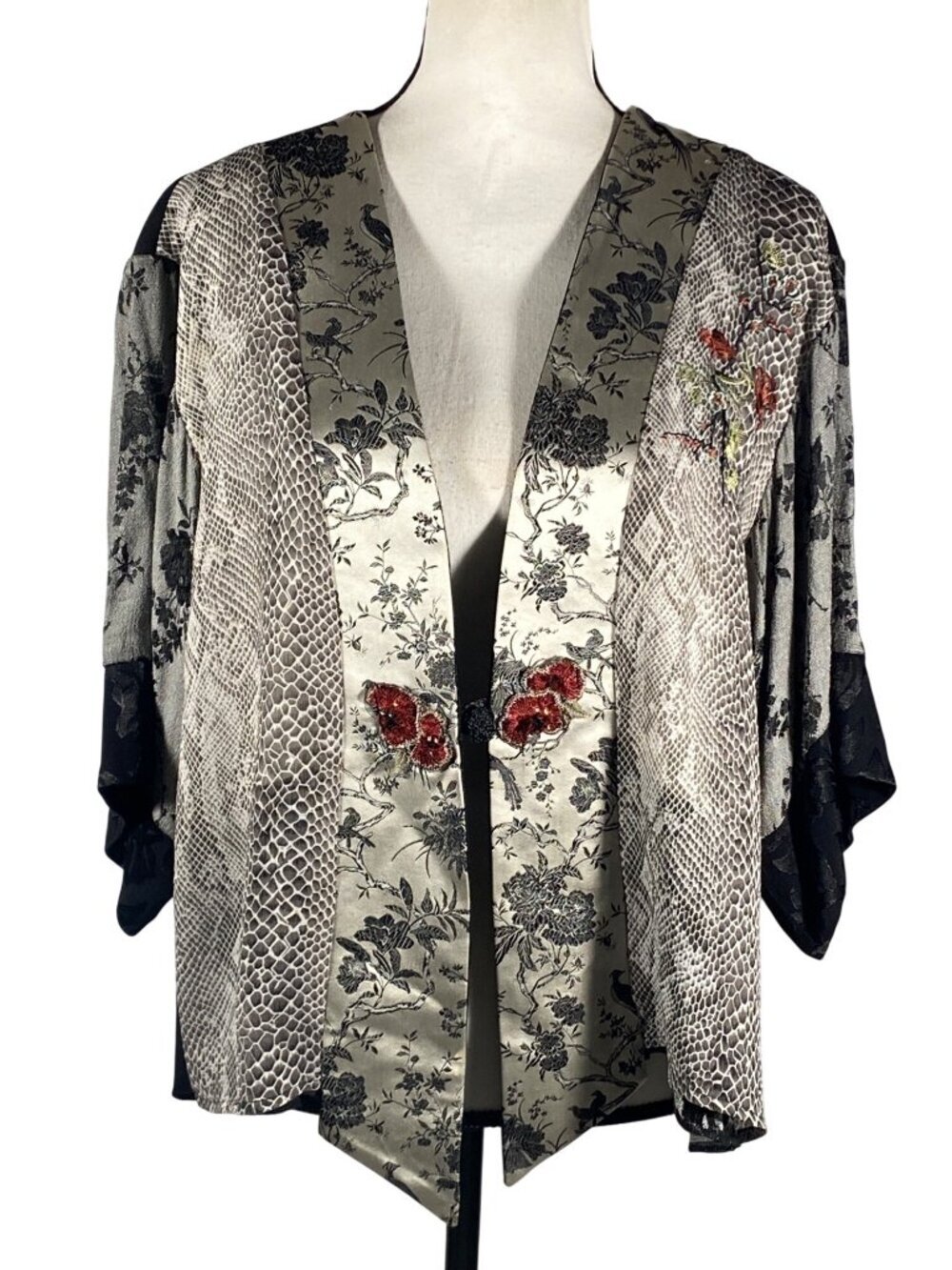Asian art to wear Embroidered Kimono-Style Open Jacket Snake Print Floral Accets